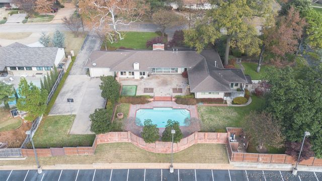 2430 E 38th Street S, Tulsa, OK 74105