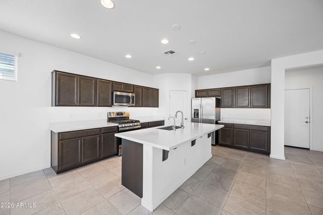 8926 W OREGON Avenue, Glendale, AZ 85305