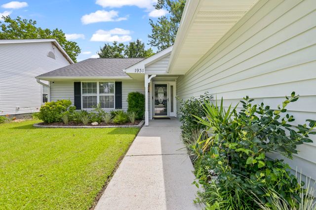 1931 Tree Circle, Surfside Beach, SC 29575