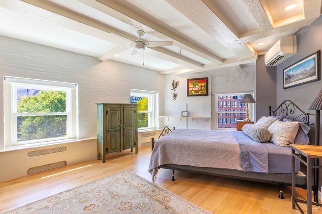 33 Commercial Wharf 41-42, Boston, MA 02110