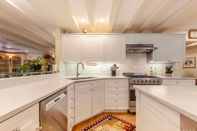 33 Commercial Wharf 41-42, Boston, MA 02110