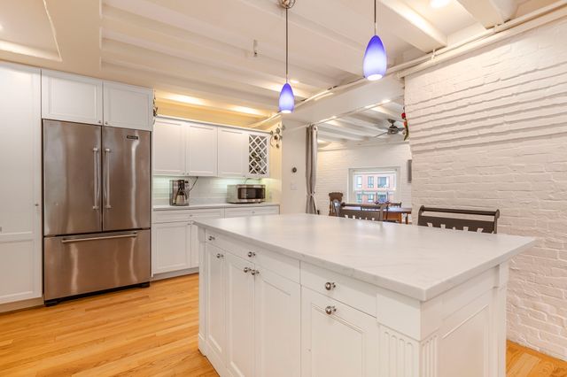 33 Commercial Wharf 41-42, Boston, MA 02110