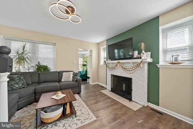 303 URBAN AVE, Norwood, PA 19074