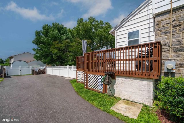 303 URBAN AVE, Norwood, PA 19074