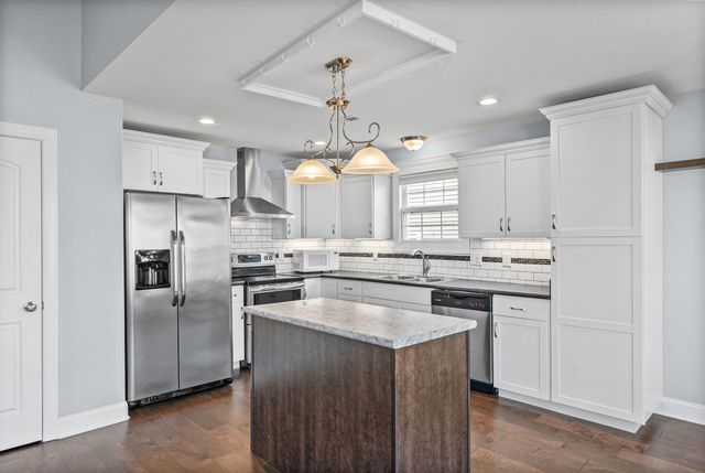 3753 Windmill Dr, Clarksville, TN 37040