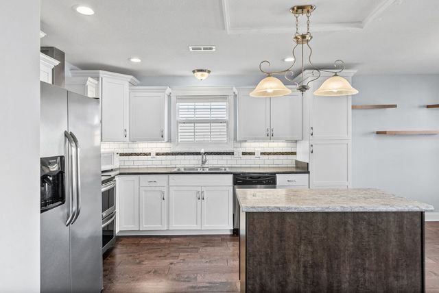 3753 Windmill Dr, Clarksville, TN 37040