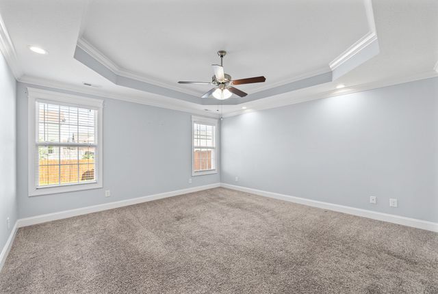 3753 Windmill Dr, Clarksville, TN 37040