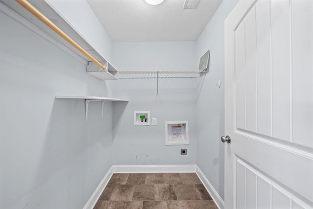 3753 Windmill Dr, Clarksville, TN 37040
