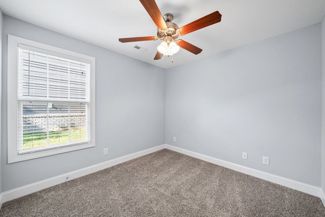 3753 Windmill Dr, Clarksville, TN 37040