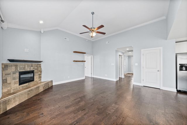 3753 Windmill Dr, Clarksville, TN 37040
