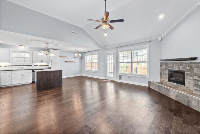 3753 Windmill Dr, Clarksville, TN 37040