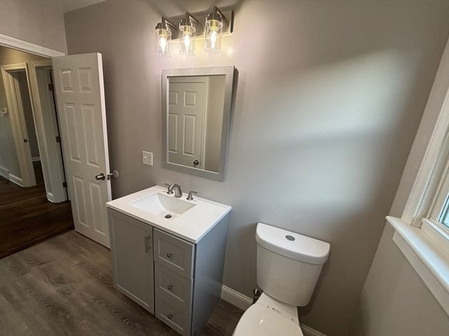 38 Gibson Ter, Dartmouth, MA 02747