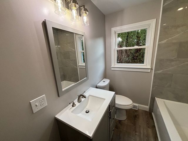 38 Gibson Ter, Dartmouth, MA 02747