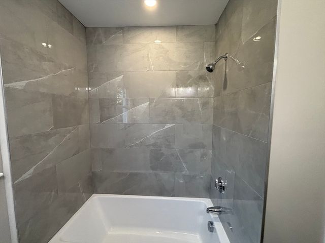 38 Gibson Ter, Dartmouth, MA 02747