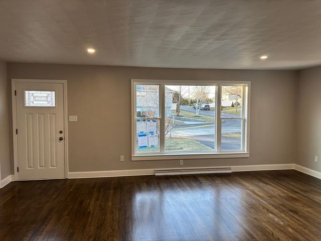 38 Gibson Ter, Dartmouth, MA 02747