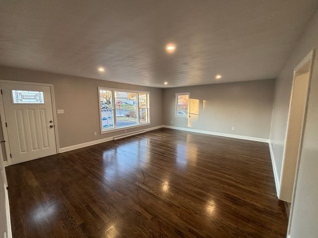 38 Gibson Ter, Dartmouth, MA 02747