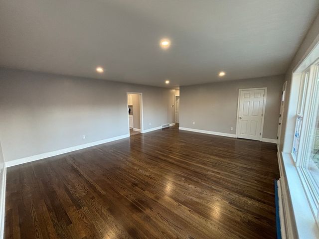 38 Gibson Ter, Dartmouth, MA 02747