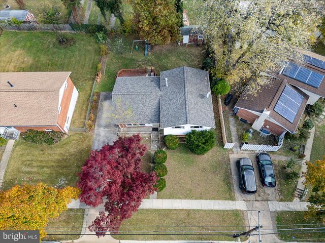 13103 MAGELLAN AVE, Rockville, MD 20853