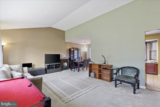 13103 MAGELLAN AVE, Rockville, MD 20853