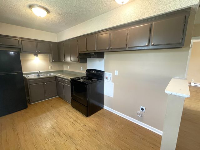1207 Shawnee Rd, Madison, TN 37115