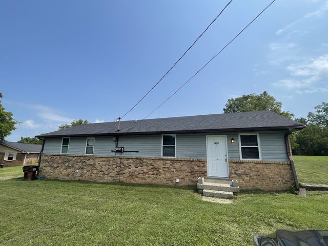 1207 Shawnee Rd, Madison, TN 37115
