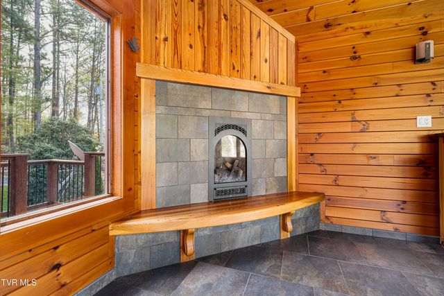 134 Summer Hill Private Drive, Butler, TN 37640