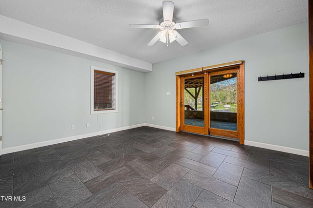 134 Summer Hill Private Drive, Butler, TN 37640