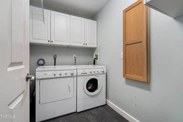 134 Summer Hill Private Drive, Butler, TN 37640