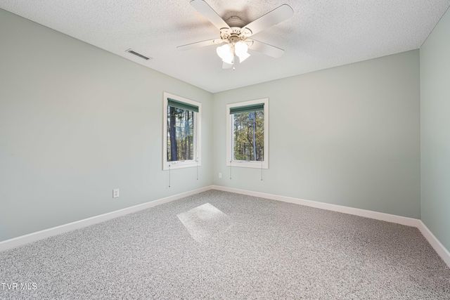 134 Summer Hill Private Drive, Butler, TN 37640