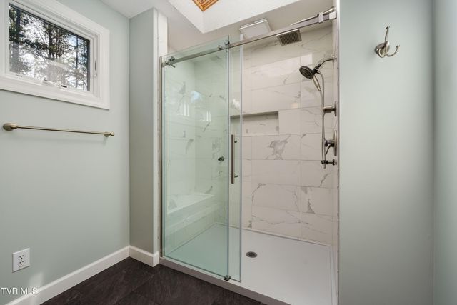 134 Summer Hill Private Drive, Butler, TN 37640