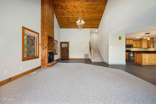 134 Summer Hill Private Drive, Butler, TN 37640