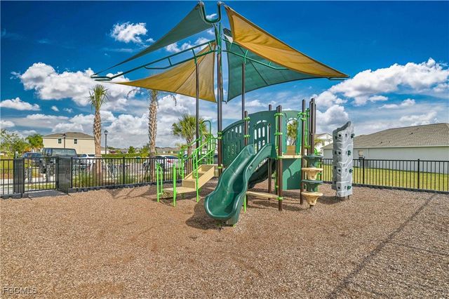 12152 Amber Waves RD, Lehigh Acres, FL 33974