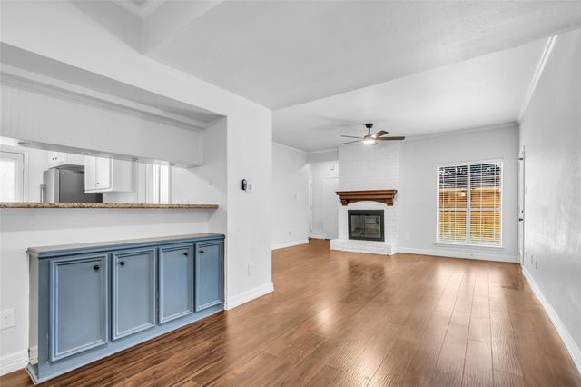 2001 Bering Drive 3J, Houston, TX 77057