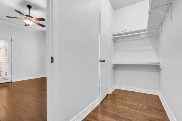2001 Bering Drive 3J, Houston, TX 77057