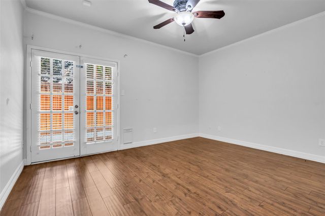 2001 Bering Drive 3J, Houston, TX 77057