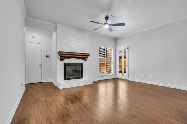 2001 Bering Drive 3J, Houston, TX 77057