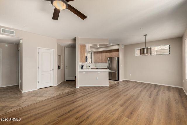 705 W QUEEN CREEK Road 1047, Chandler, AZ 85248