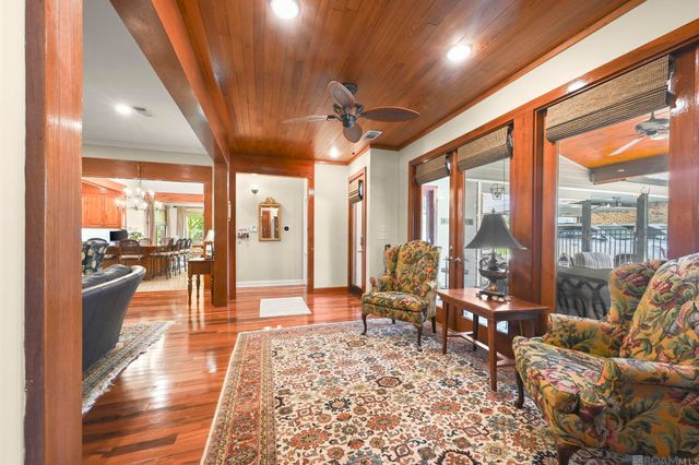 542 High Lake Dr, Baton Rouge, LA 70810
