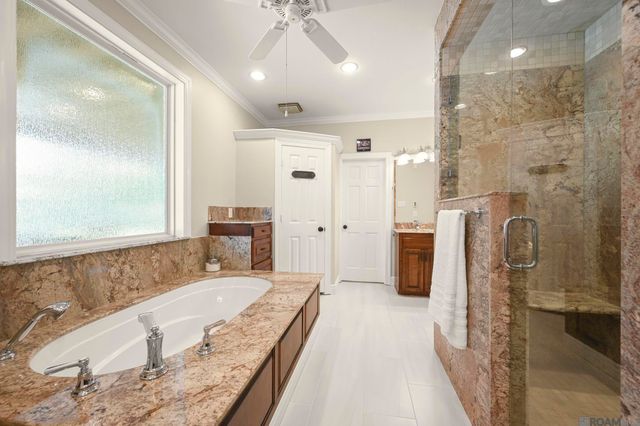 542 High Lake Dr, Baton Rouge, LA 70810