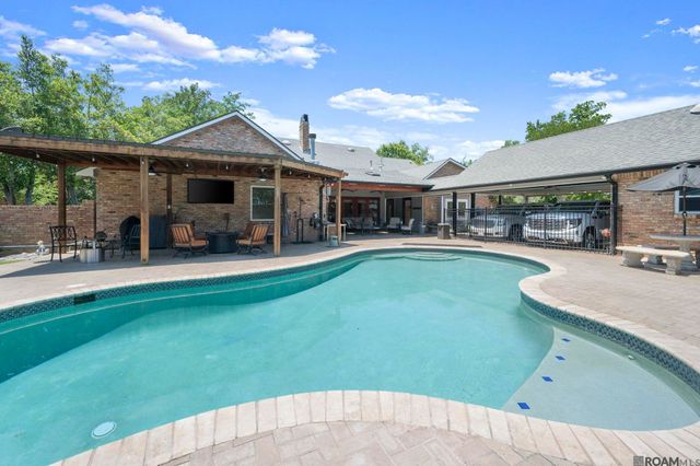 542 High Lake Dr, Baton Rouge, LA 70810