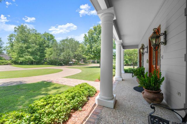 542 High Lake Dr, Baton Rouge, LA 70810