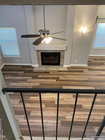 8404 FOREST RIDGE DR, San Antonio, TX 78239