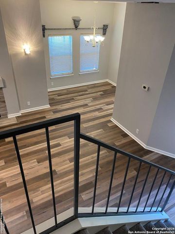 8404 FOREST RIDGE DR, San Antonio, TX 78239