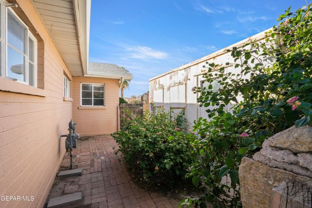 1512 Meadowview Drive, El Paso, TX 79925