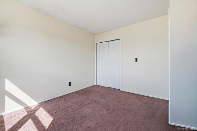 144-10 256th Street 2nd Fl, Rosedale, NY 11422