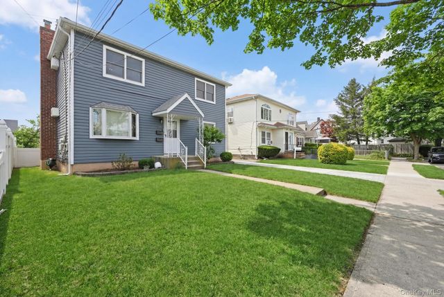 144-10 256th Street 2nd Fl, Rosedale, NY 11422