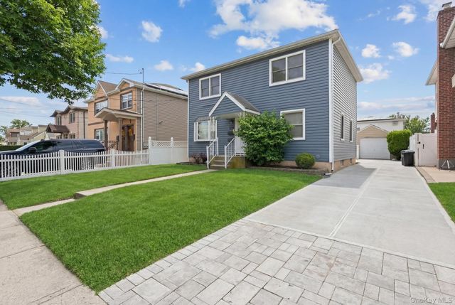 144-10 256th Street 2nd Fl, Rosedale, NY 11422