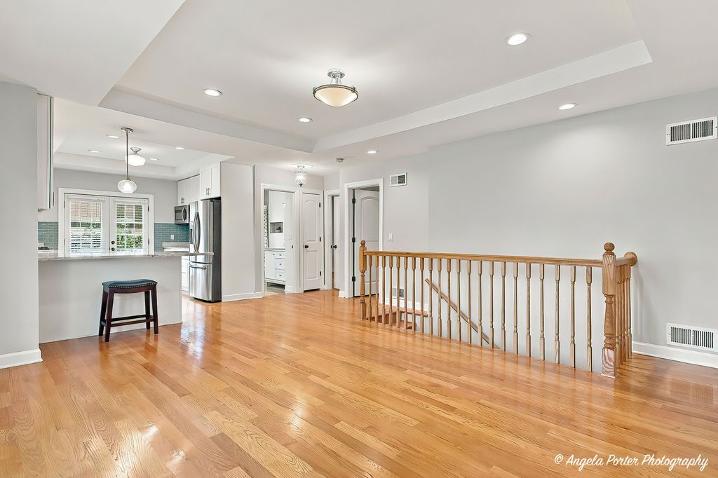 643 Sylviawood Avenue, Park Ridge, IL 60068 — photo 5