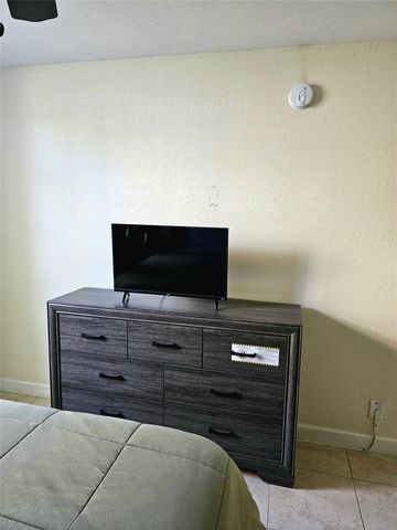 8294 NW 24th St 8294, Coral Springs, FL 33065