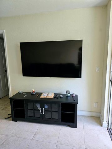 8294 NW 24th St 8294, Coral Springs, FL 33065